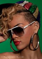 Rihanna is wearing a pair of Carrera Endurance sunglasses in the music video Rud