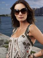 Gabrielle Anwar wearing Dolce & Gabbana 8018 sunglasses in the Burn Notice tv se