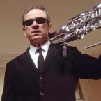 Tommy Lee Jones wearing Ray-Ban 2030 Predator sunglasses in Men in Black