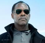 Danny Glover wearing Ray-Ban 3025 Aviator sunglasses in Shooter
