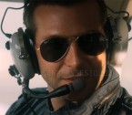 Bradley Cooper wears Ray-Ban Aviator sunglasses with polarised lenses in Aloha.