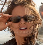 Tina Fey wears Ray-Ban 2132 New Wayfarer sunglasses in Whiskey Tango Foxtrot.