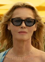 Connie Nielsen wears Vada Kaubōi sunglasses in the movie Nobody 2.