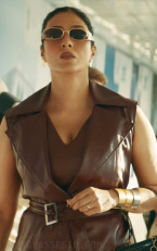 Tabu wears Chanel 4023 sunglasses in the movie Crew.