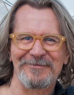 Actor Gary Oldman wears a pair of Old Focals Seeker eyeglasses in The Space Between Us.