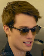 Nicholas Galitzine wears Oliver Peoples Romare sunglasses in the movie The Idea Of You (2024).