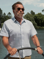 Arnold Schwarzenegger wears the classic Ray-Ban RB3025 Aviator in the Netflix series FUBAR (2023), episode 3..