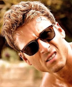 Glen Powell wears SALT Fuller sunglasses in the movie Anyone But You (2023).