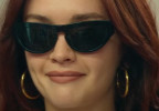 Olivia Cooke wears Burberry BE4422 sunglasses in Episode 1 of the series The Girlfriend (2025).