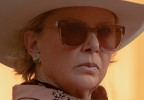 Annette Bening wears Vera Wang Camille sunglasses in the series Dutton Ranch.