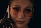 The sunglasses worn by Jennifer Lopez in Marry Me are net yet identified.