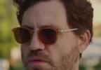 Édgar Ramírez wears Oliver Peoples OP-506 sunglasses in the Netflix show Florida Man (2023)