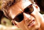 Glen Powell wears SALT Fuller sunglasses in the movie Anyone But You (2023).