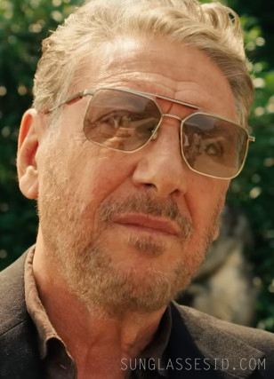 Sergio Castellitto wears Brunello Cucinelli Sartorial Sunset sunglasses in The Gentlemen.