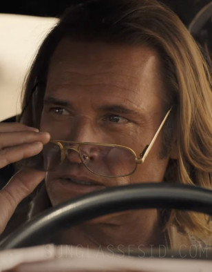 Josh Holloway as Jim wears vintage aviator sunglasses sunglasses in Duster.