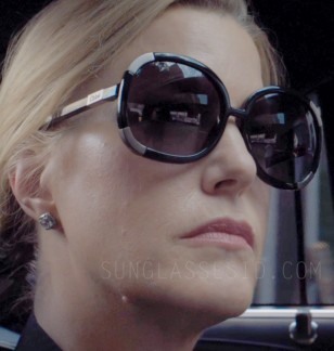 Anna Gunn wears Chloé Myrte CL2119 sunglasses in Equity