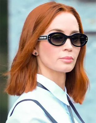 Emily Blunt wears Dior Diorpacific sunglasses in The Devil Wears Prada 2.