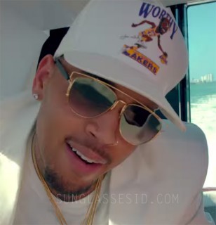 Chris Brown wears Dior Technologic sunglasses in the Fun music video.