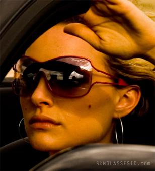 Natalie Portman wearing red Marc Jacobs 050 sunglasses in My Blueberry Nights