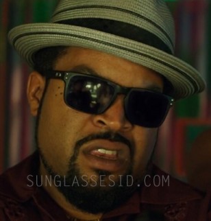Ice Cube wears Oakley Holbrook sunglasses in the 2014 comedy film 22 Jump Street.