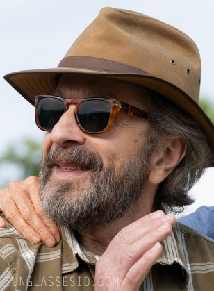 Marc Maron wears Persol PO3333 sunglasses in the series Stick.