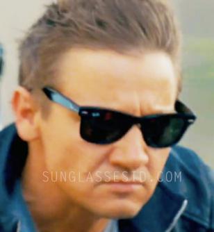 Jeremy Renner, as agent Aaron Cross/Kenneth Gidson, wears Ray-Ban Wayfarer sungl