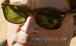 Rob Lowe wearing Ray-Ban 2140 Wayfarer sunglasses in the movie I Melt With You.