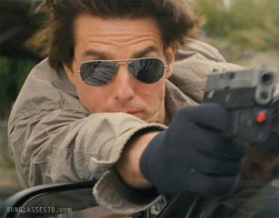 Tom Cruise sporting Ray-Ban 3025 Aviator mirror sunglasses in the movie Knight a
