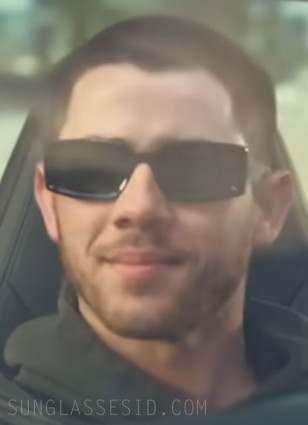 Nick Jonas wears Ray-Ban RB4395 Kiliane sunglasses in the movie Power Ballad.
