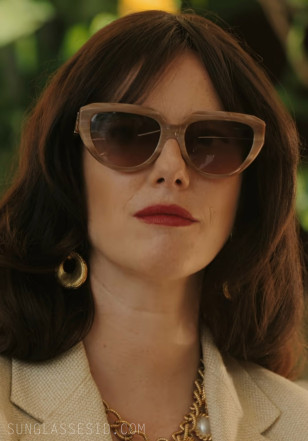 Kaya Scodelario wears Tiffany TF4238U sunglasses in Season 2, Episode 1 of The Gentlemen
