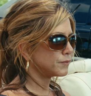 Jennifer Aniston wearing the Tom Ford Jennifer sunglasses in The Bounty Hunter