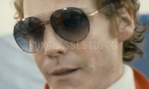 Daniel Brühl, who plays Niki Lauda, is wearing a pair of Carrera 80 sunglasses i