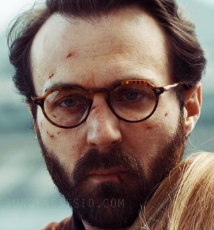 Antoine Gouy wears yet unidentified eyeglasses in Season 3 of the series Lupin.