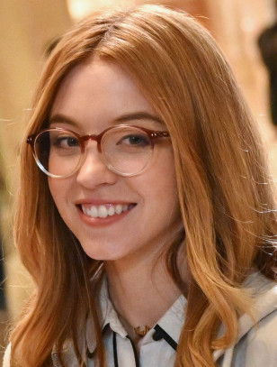 Sydney Sweeney wears a pair of two-tone eyeglasses in Madame Web.