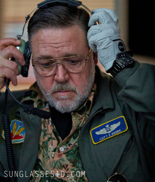 Russell Crowe wears Initium Cocktails aviator glasses in the movie Land Of Bad.