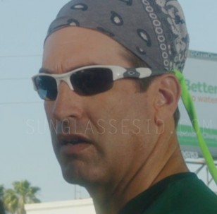 Rob Riggle wears Oakley Flak Jacket sunglasses in How To Be A Latin Lover.