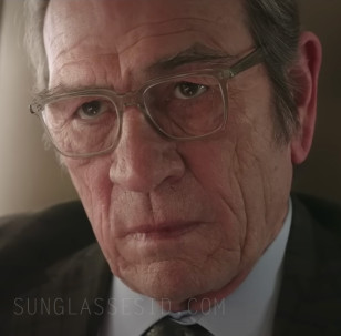 Tommy Lee Jones wears Oliver Peoples Lachman eyeglasses in The Burial.