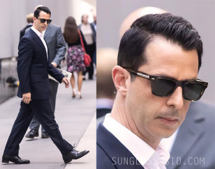Jeremy Strong as Kendall wears Oliver Peoples Oliver Sun on HBO's Succession.
