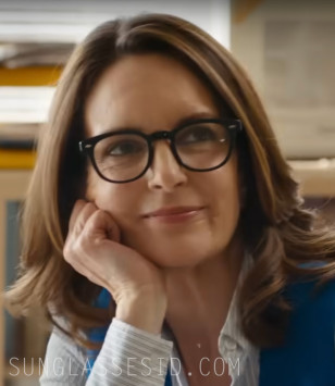 Tina Fey wears Oliver People Sheldrake eyeglasses in Mean Girls.