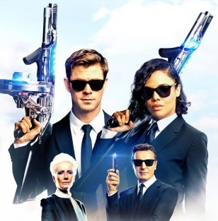 Chris Hemsworth and Tessa Thompson wear Police Origins 1 SPL872 sunglasses in the movie Men In Black: International