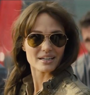 Angelina Jolie wears gold frame Ray-Ban 3025 Aviator sunglasses in the movie Those Who Wish Me Dead.