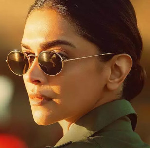 Deepika Padukone wears gold Ray-Ban RB3547 sunglasses in the movie Fighter.