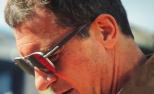 Antonio Banderas sunglasses in the movie Uncharted.