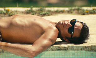 Alain Delon wears Vuarnet Legend 06 in the 1969 movie La Piscine (The Swimming Pool).