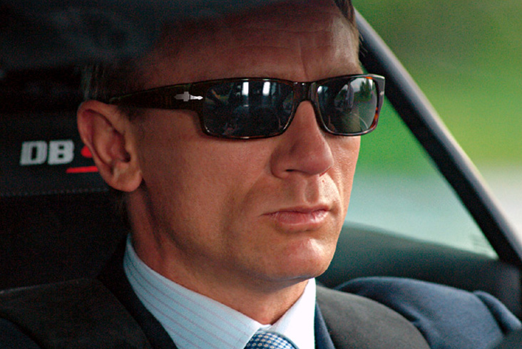 james bond ray ban sunglasses