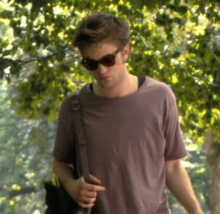 robert pattinson wayfarer